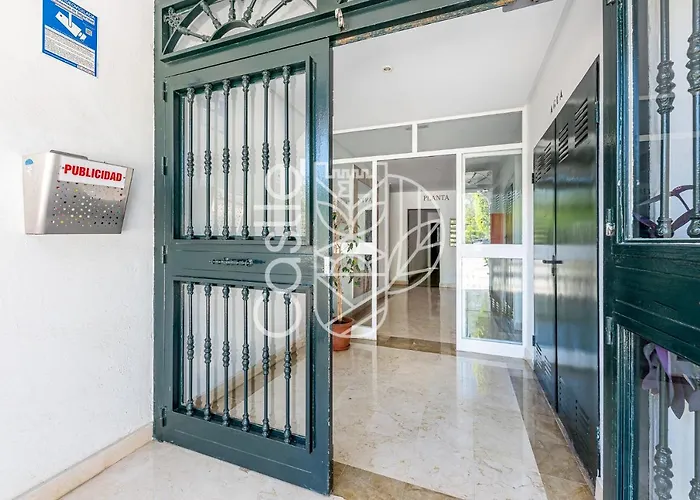 Vacacional A 10 Min Puerto De Benalmadena Y La Carihuela Piscina Playa Parking Gratis Torremolinos