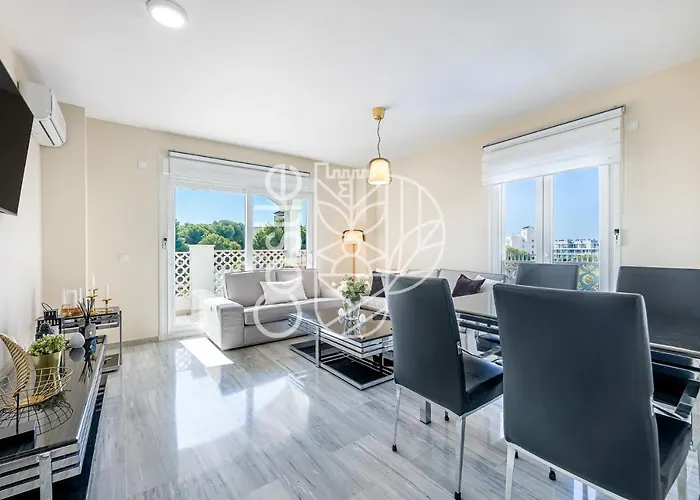 Vacacional A 10 Min Puerto De Benalmadena Y La Carihuela Piscina Playa Parking Gratis Apartment Torremolinos