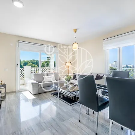 Vacacional A 10 Min Puerto De Benalmadena Y La Carihuela Piscina Playa Parking Gratis Апартаменти Торремолінос