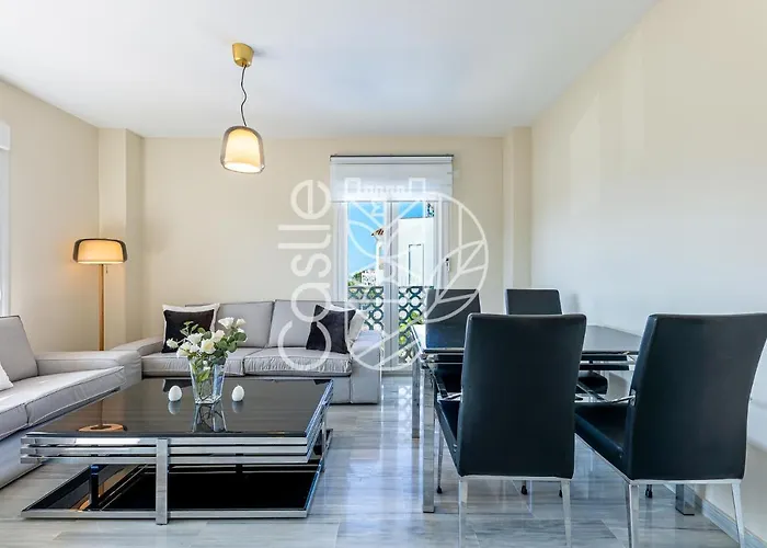 Vacacional A 10 Min Puerto De Benalmadena Y La Carihuela Piscina Playa Parking Gratis